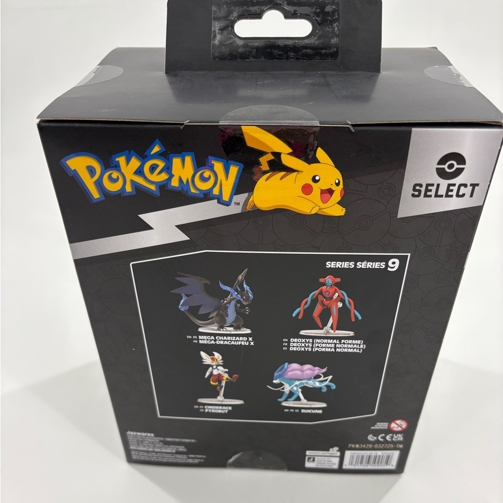 Pokemon Select Cinderace Figure with Red and White - Picture 4 of 4